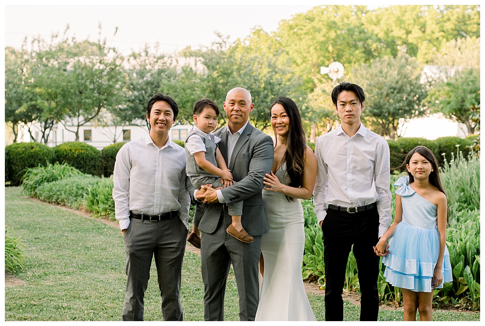 A family spends time together during their photo session at Rose Hill Manor in Frederick, Maryland.